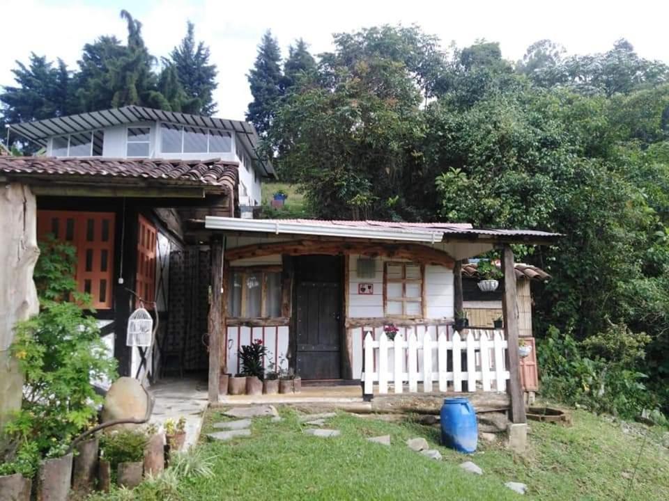 Tarragona Hostal Santa Rosa de Cabal Kültér fotó